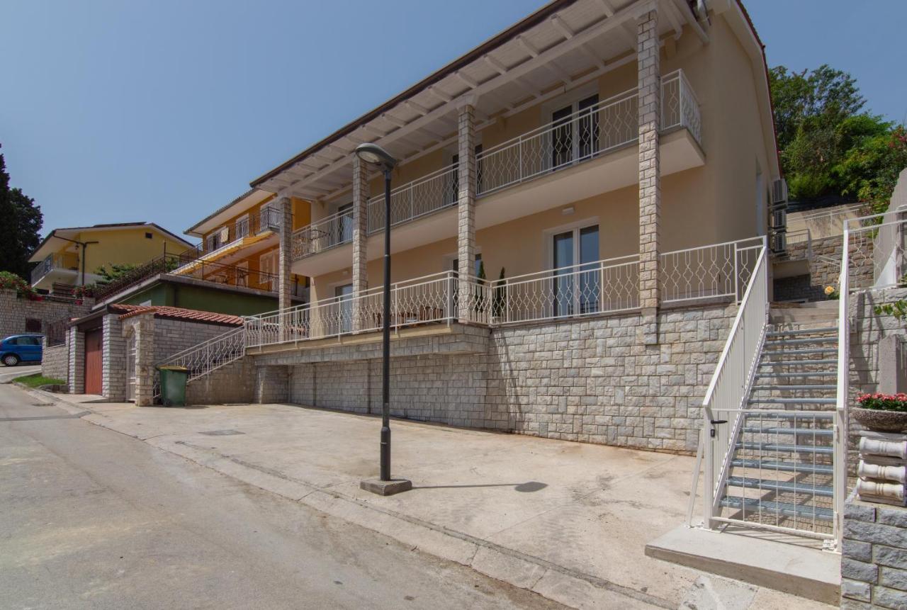 The Rose Garden Apartments Portorož Exterior foto